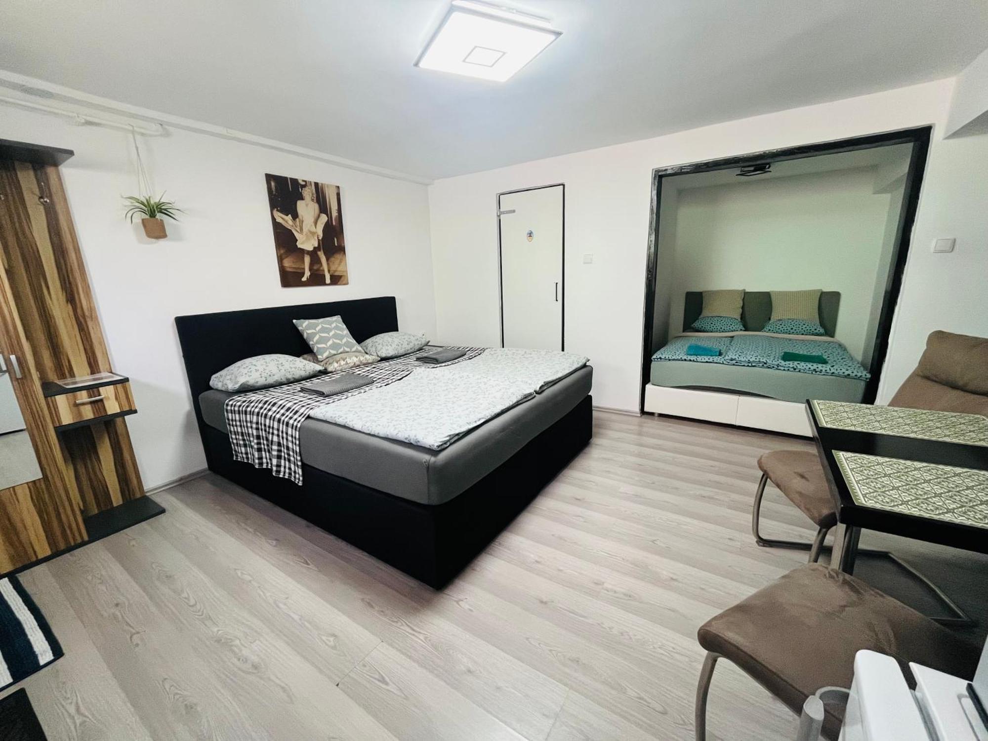 Apartmanek Patricie Room With Kitchenette Suitable For 2 Adults And 2 Children Mikulov Zewnętrze zdjęcie